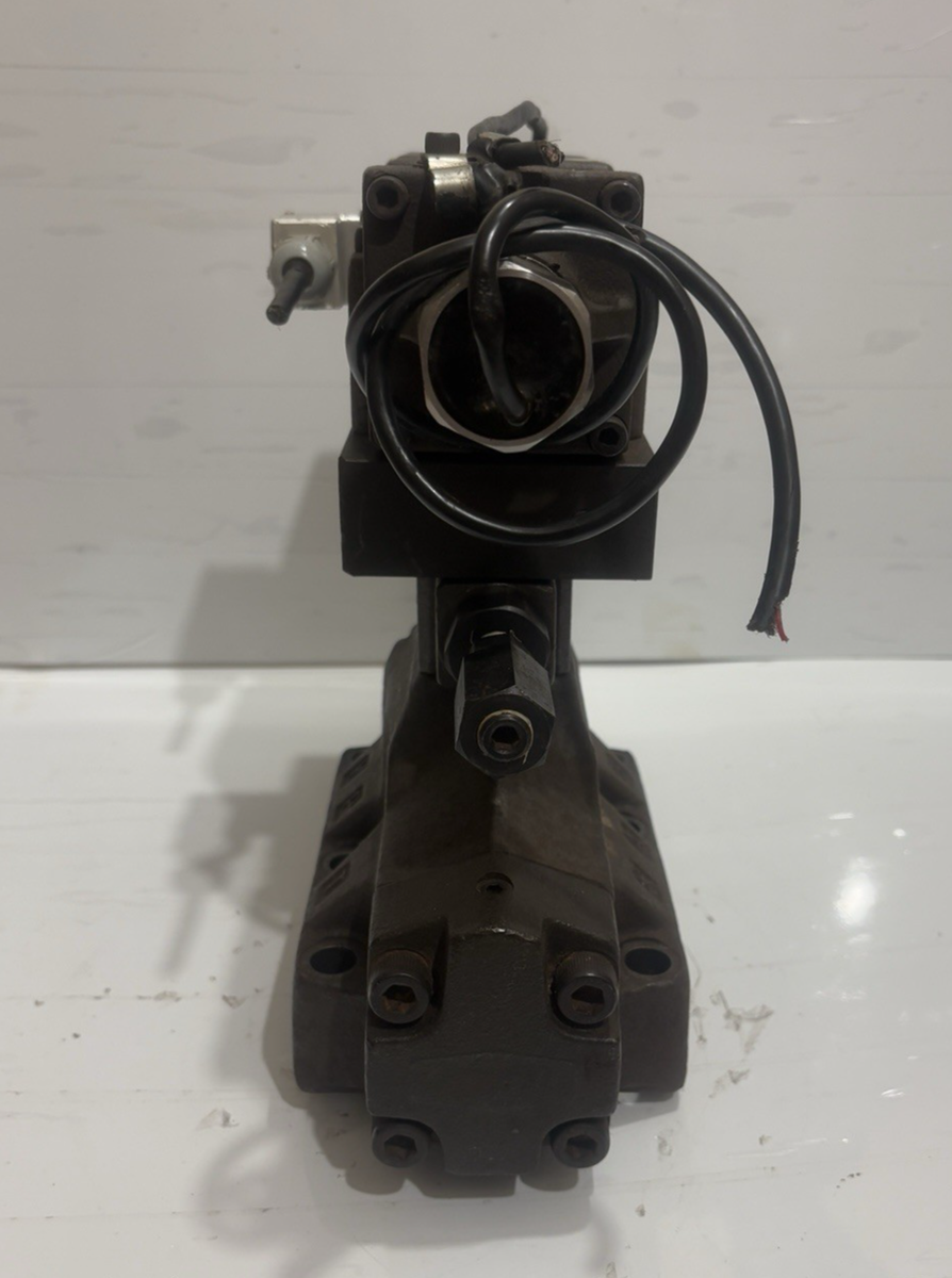 YUKEN SE1012-40-1121, SE1013-ET-1321 HYDRAULIC SERVO VALVE | eBay