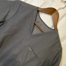 FIGS Womens Catarina One-Pocket Scrub Top Small Grey V-Neck Technical Collection