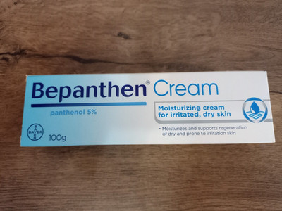 Bepanthen Feuchtigkeitscreme für gereizte extra trockene Haut mit Panthenol 1...