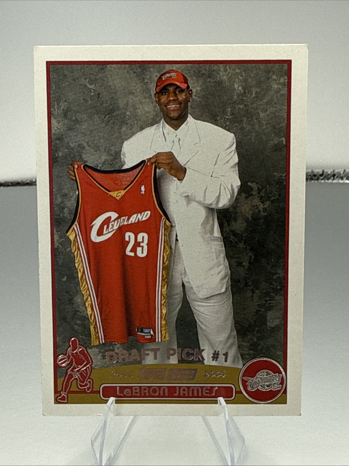 Topps 2003-04 LeBron James #221 Rookie Draft Pick #1 Cleveland Cavaliers