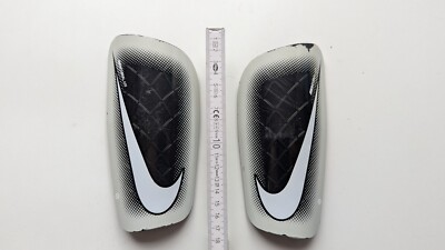 Nike Mercurial Lite Schienbeinschoner