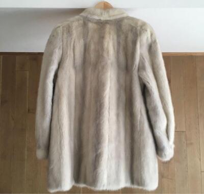 SAGA MINK JINDO Sapphire mink fur coat in good condition GIFT