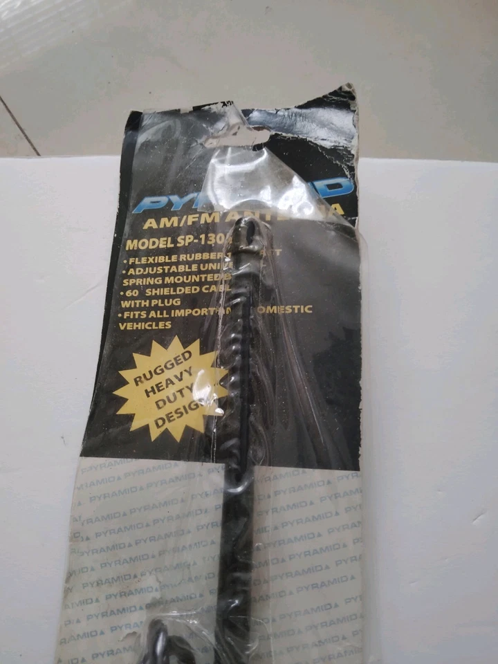 PYRAMID SP- 1305 RUGGED HEAVY DUTY RUBBER AM/FM ANTENNA - Image 2 of 3
