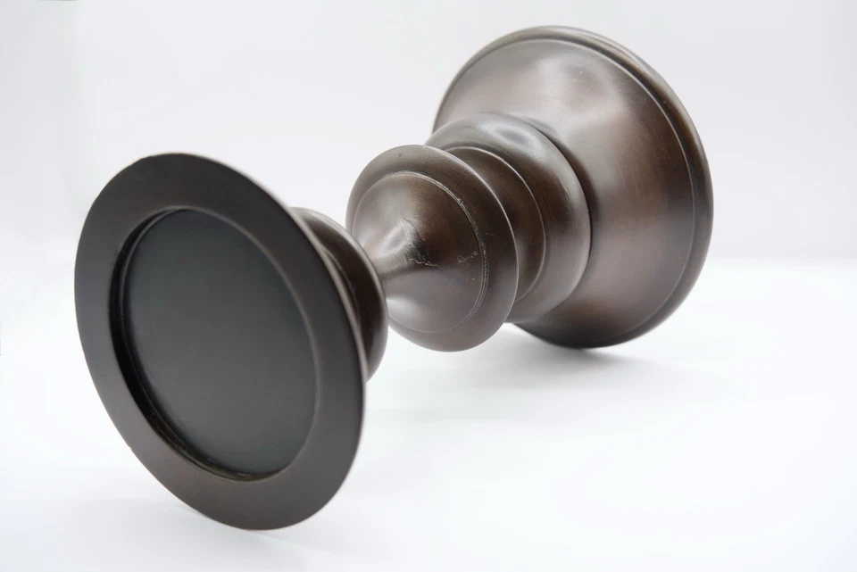 "Juego de candelabros de pilar de madera torneada Pottery Barn marrón oscuro espresso de 10"" X 6,5""" Foto 2 de 4