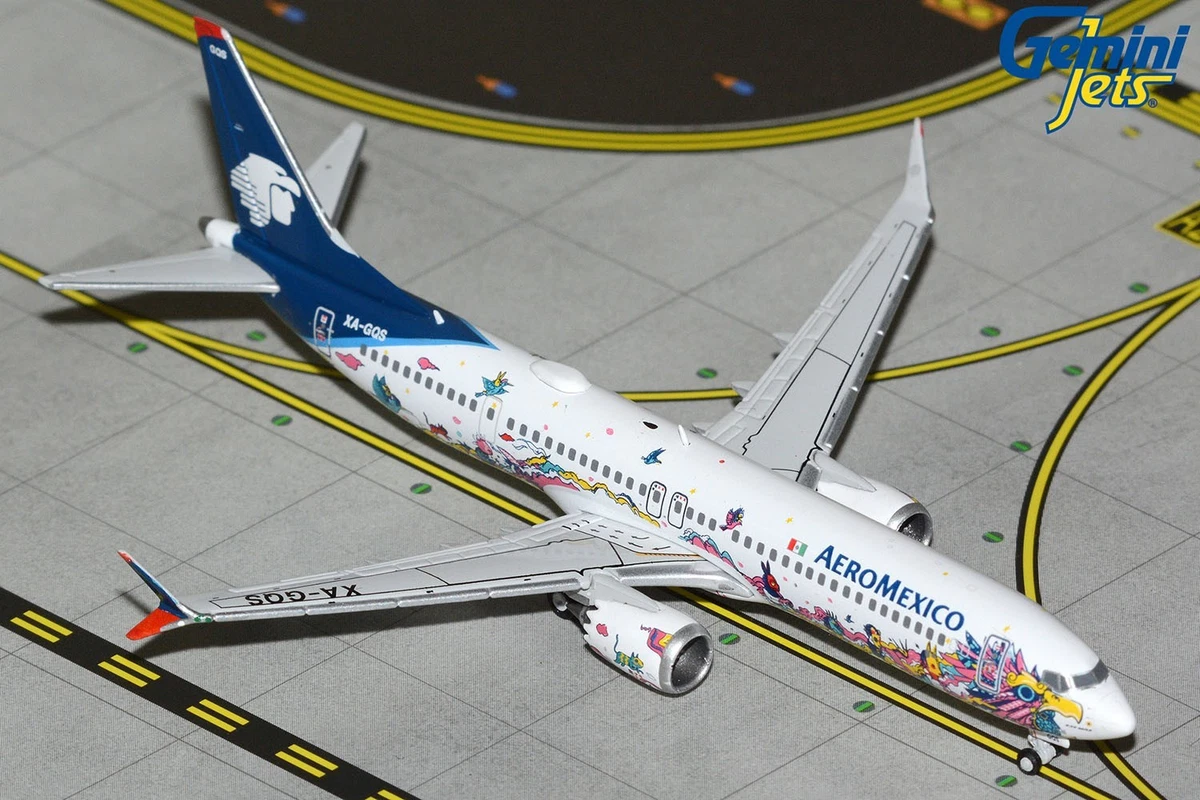 QIYUMOKE Boeing 737 west jet Airlines 1/300 Diecast Metalen Vliegtuig Model met Voet Alloy Display Vliegtuig Model Kit voor Luchtvaart Enthousiast Verzamelen of Cadeau