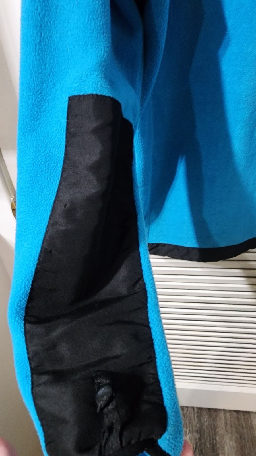 OLDER NORTH FACE BRIGHT BLUE AND BLACK DENALI FLE… - image 10