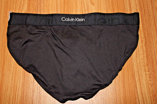 Mens Calvin Klein Embossed Icon Microfiber Black Hip briefs size Medium - Picture 6 of 6
