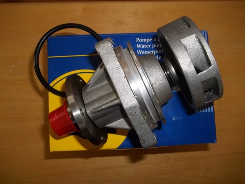 Bmw E36 E46 E39 Z3 X5 323i 325i 325ci 330i  Water Pump NEW  Metal Impeller 828