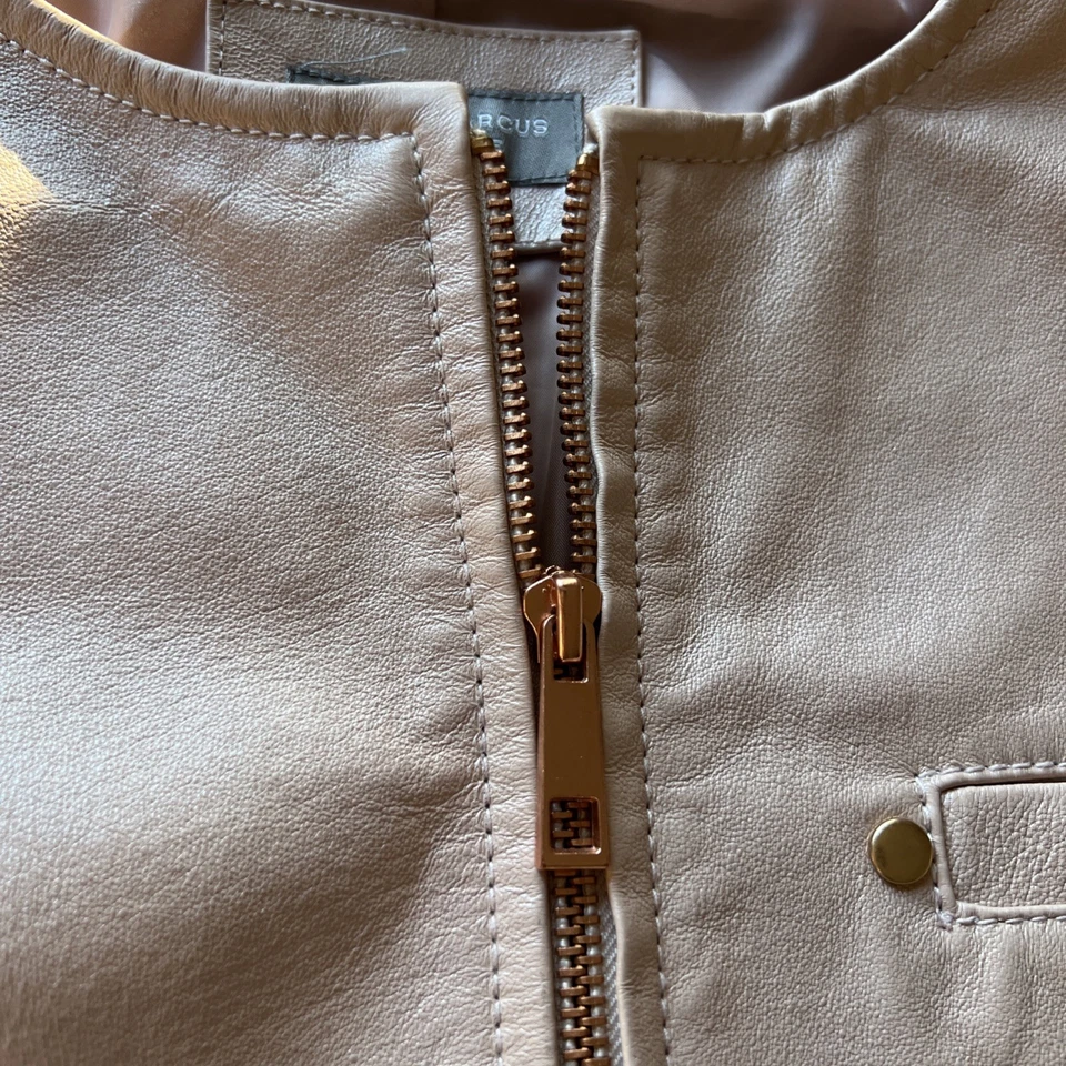 Leather Jacket Blush Pink Neiman Marcus Size Large Rose Gold Zip Quilted Cuffs - Image 4 of 4