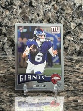2025 Topps Chrome Football SP Jaxson Dart 1975 Retro 1975-25 Rookie (RC)