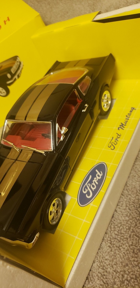 貴重　JOUEFエボリューション製  フォード・ムスタング350GT　紺１／１８ MIB 1/18 JOUEF EVOLUTION FORD MUSTANG G.T. 350H BLACK with