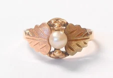 Vintage 3mm Cultured Pearl Leaf Design 10K Tri Color Gold Ring Size 6.75