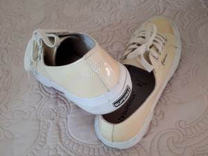 superga charol