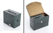 Kodak Green No.2A Brownie Camera w Original box nice display camera invrty 183