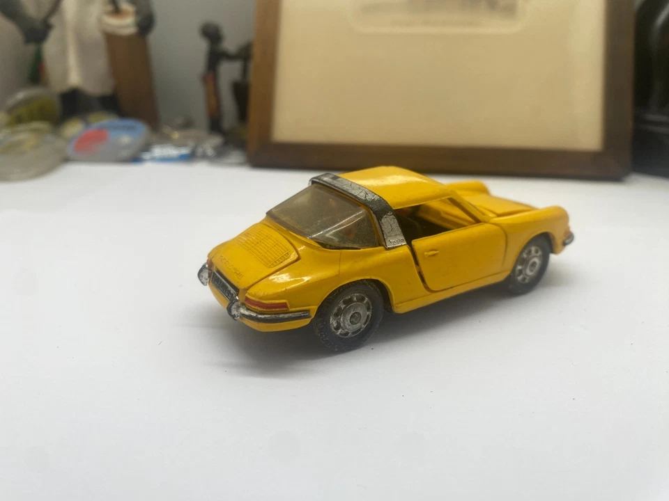 ANCIENNE NOREV PLASTIQUE PORSCHE COUPE TARGA 911 L  N°141  ECH 1/43 EME - Photo 4/4