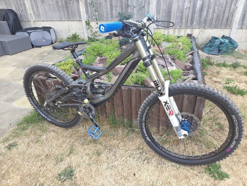 Specialized Demo 8 2014 26in M Full Suspension MTB Hydraulic Disc Black