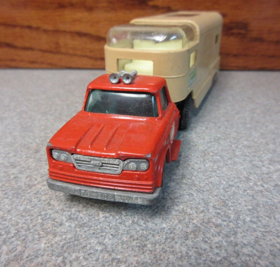 Matchbox original KING : K-18-A Articulated Horse Box : 1967 : RARE Condition - Image 4 of 4