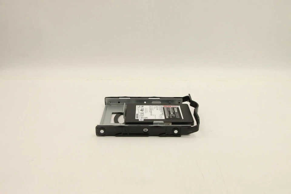 Lenovo 4XB7A77453 960GB 03GX378 ThinkSystem 6Gb 2.5" in 3.5'' Tray SATA SSD NEW - Image 4 of 4