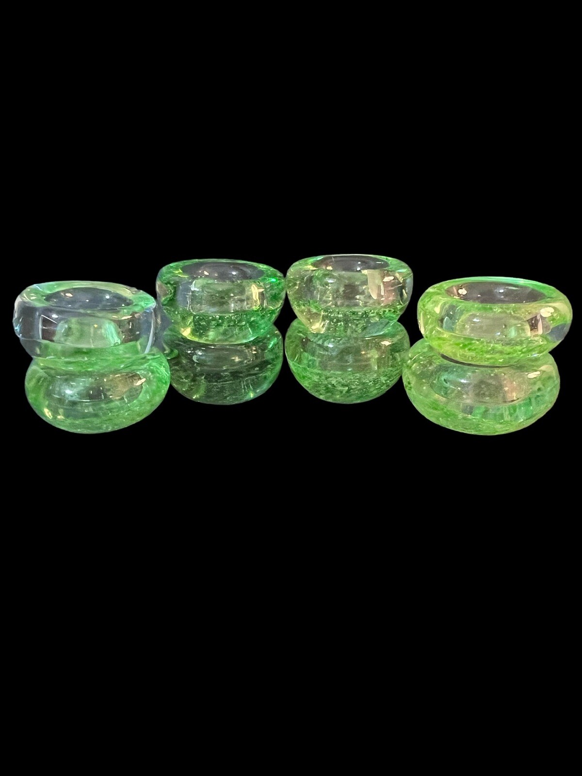 Lime Green Art Glass Bullicante Tea Light Candle Holder Round Flat  **READ**