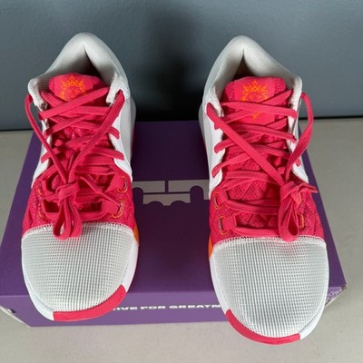 Size 11.5 - Nike LeBron Witness 8 Dunkin Donuts for sale  display picture 2