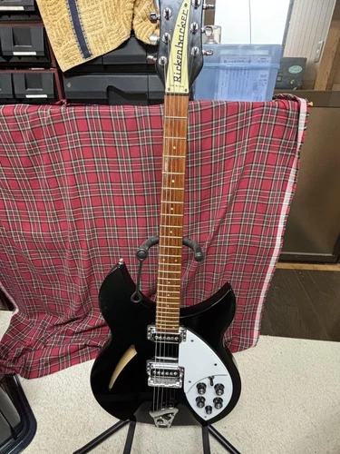 Rickenbacker 330 JetGlo Electric Guitar