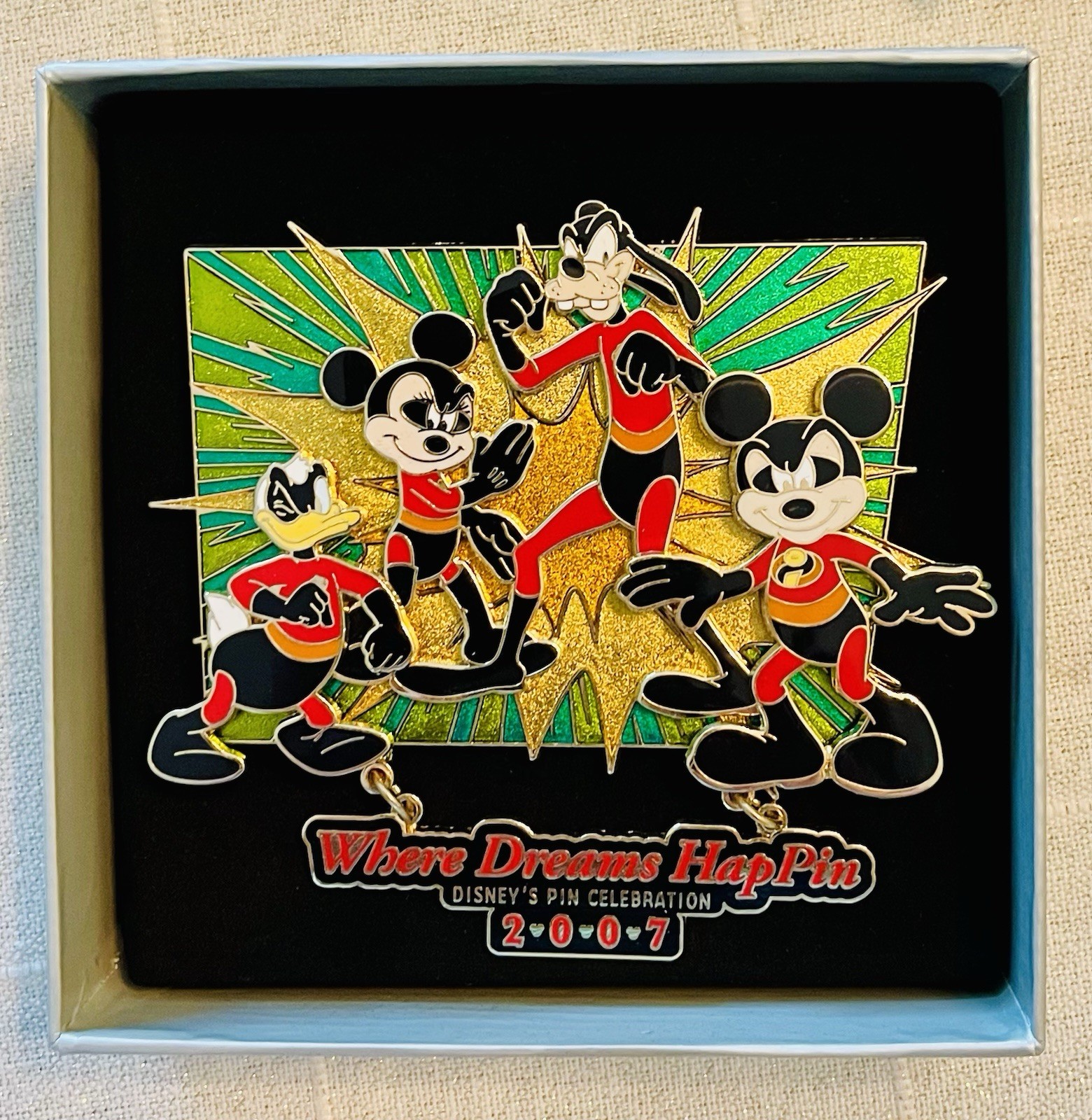 Disney Dreams Jumbo The Incredibles Mickey Donald Goofy FAB 4 LE 500 Pin MIB