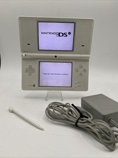 Nintendo Dsi White Console Bundle W Charger 16gb Sd Card Nintendo Dsi White Console Bundle W Charger 16gb Sd Card