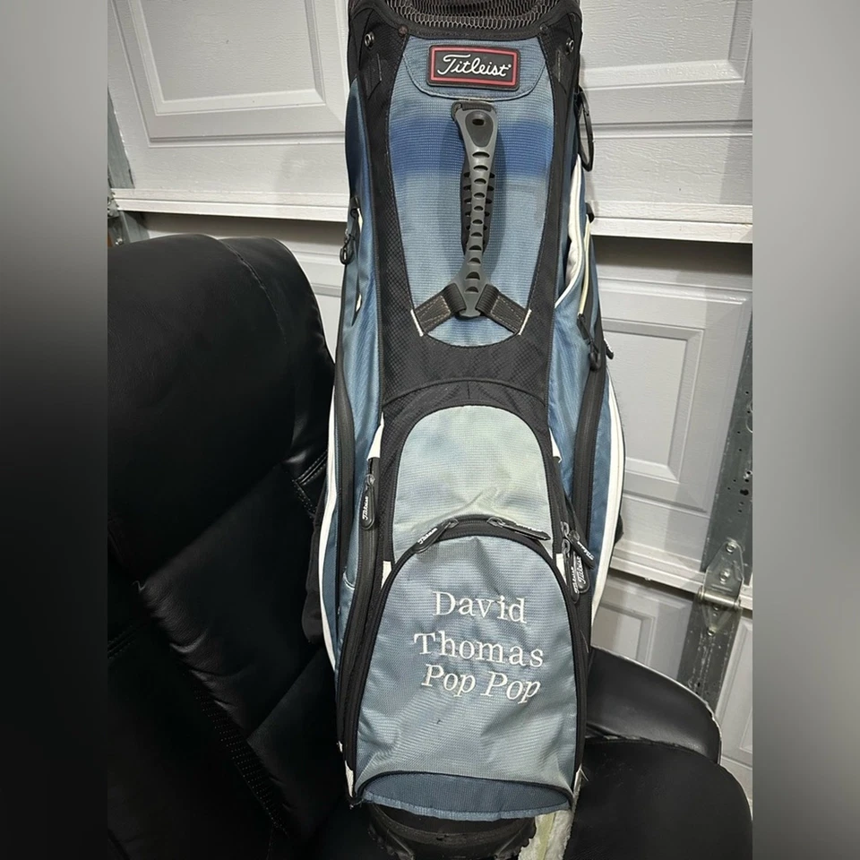 Bolsa de carro de golf Titleist azul 14 vías Foto 2 de 4
