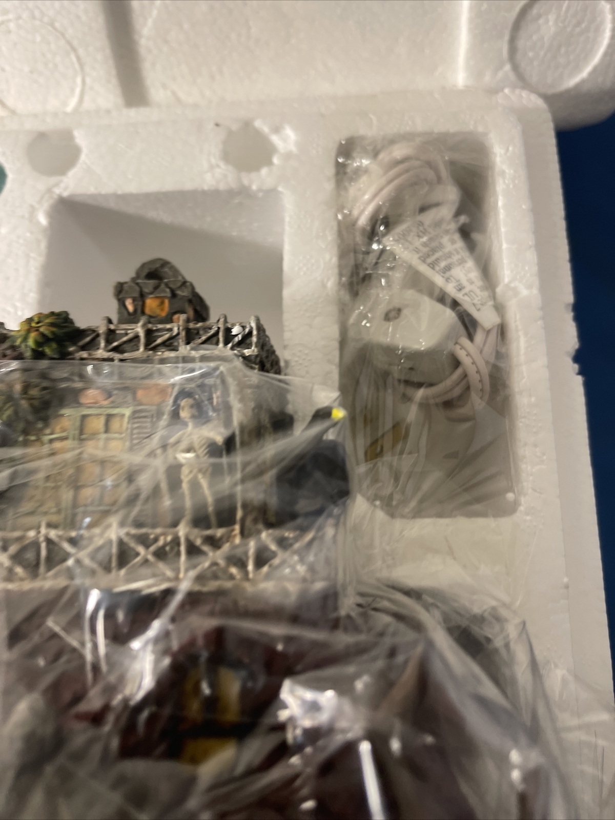 Hawthorne Village The Munsters Gateman, Goodberry & Graves Funeral Home