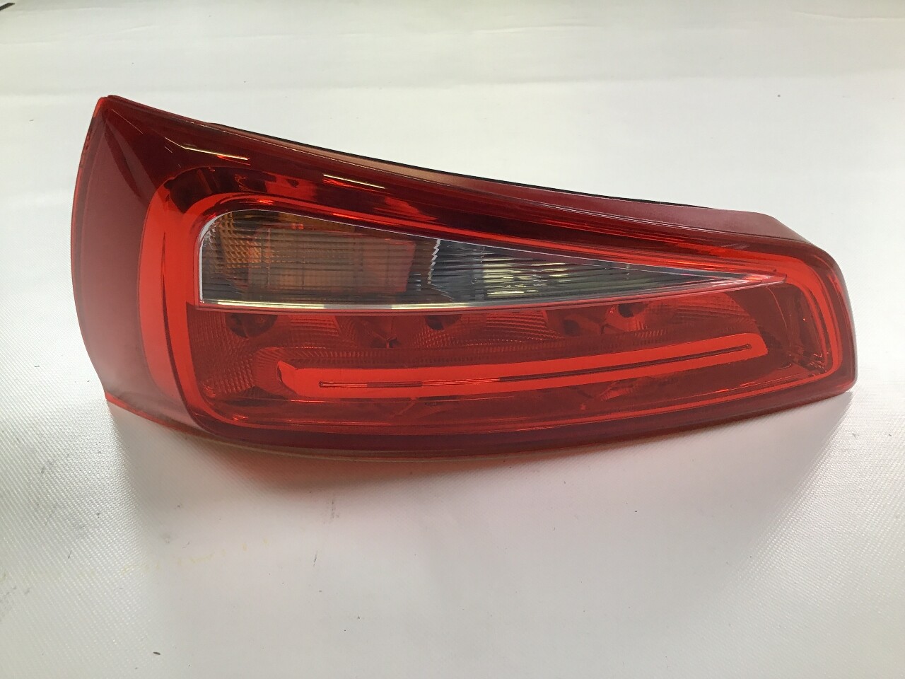 激レア】AUDI A1 8X 純正オプション クリアテールランプ 激レア】AUDI