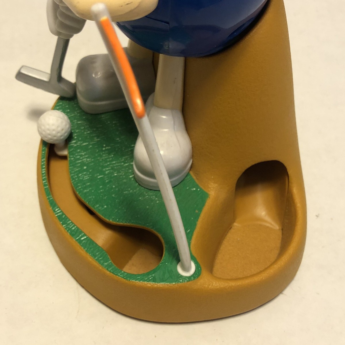 M&M Golf Candy Dispenser Putting 18th Hole Blue M&M 2000 M&M