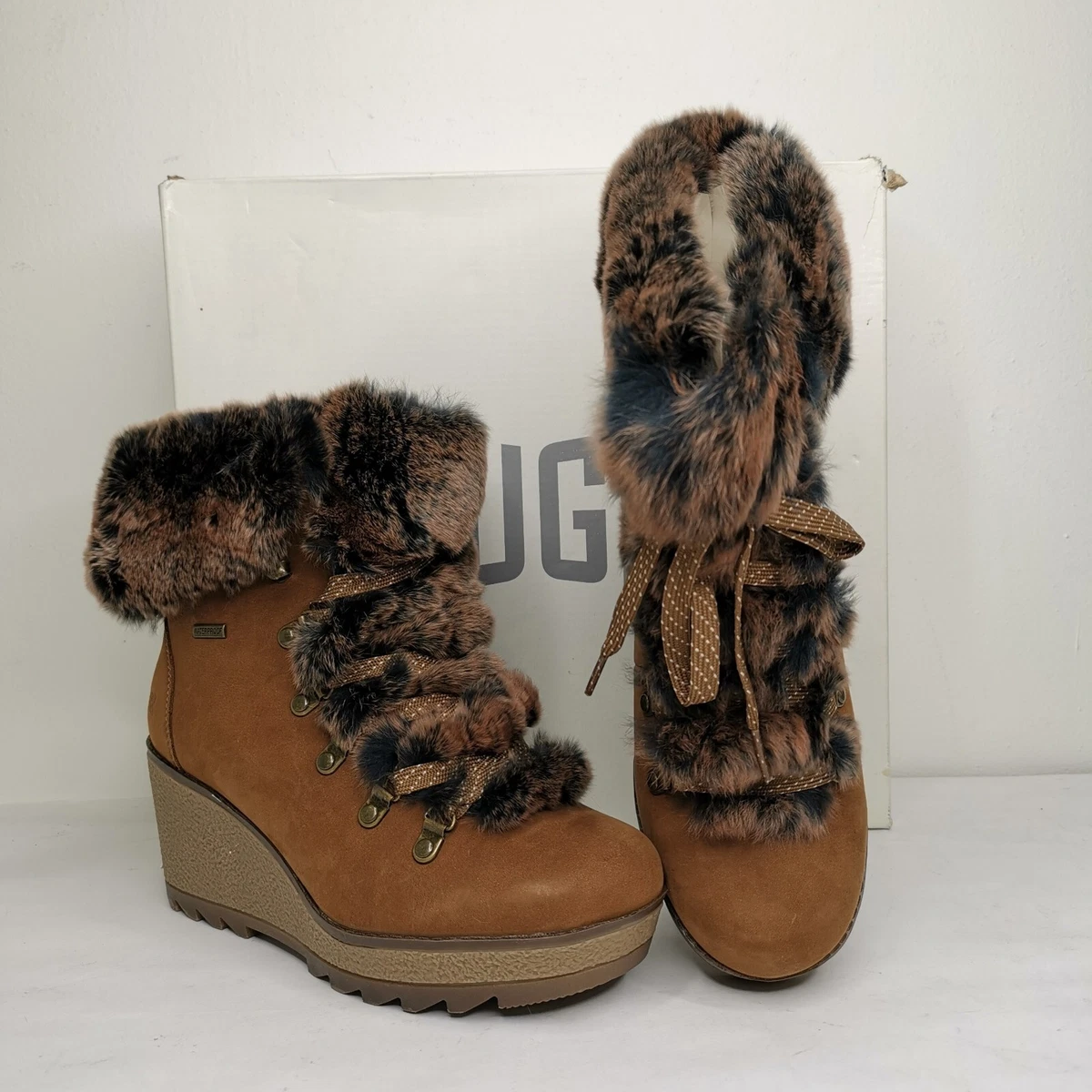 Cougar store fur boots
