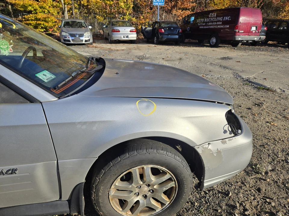 03 04 SUBARU LEGACY Front Bumper Assy. Foto 3 de 4