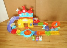 VTech Go Go Smart Wheels Disney Mickey Mouse Wonderland with 3 Cars