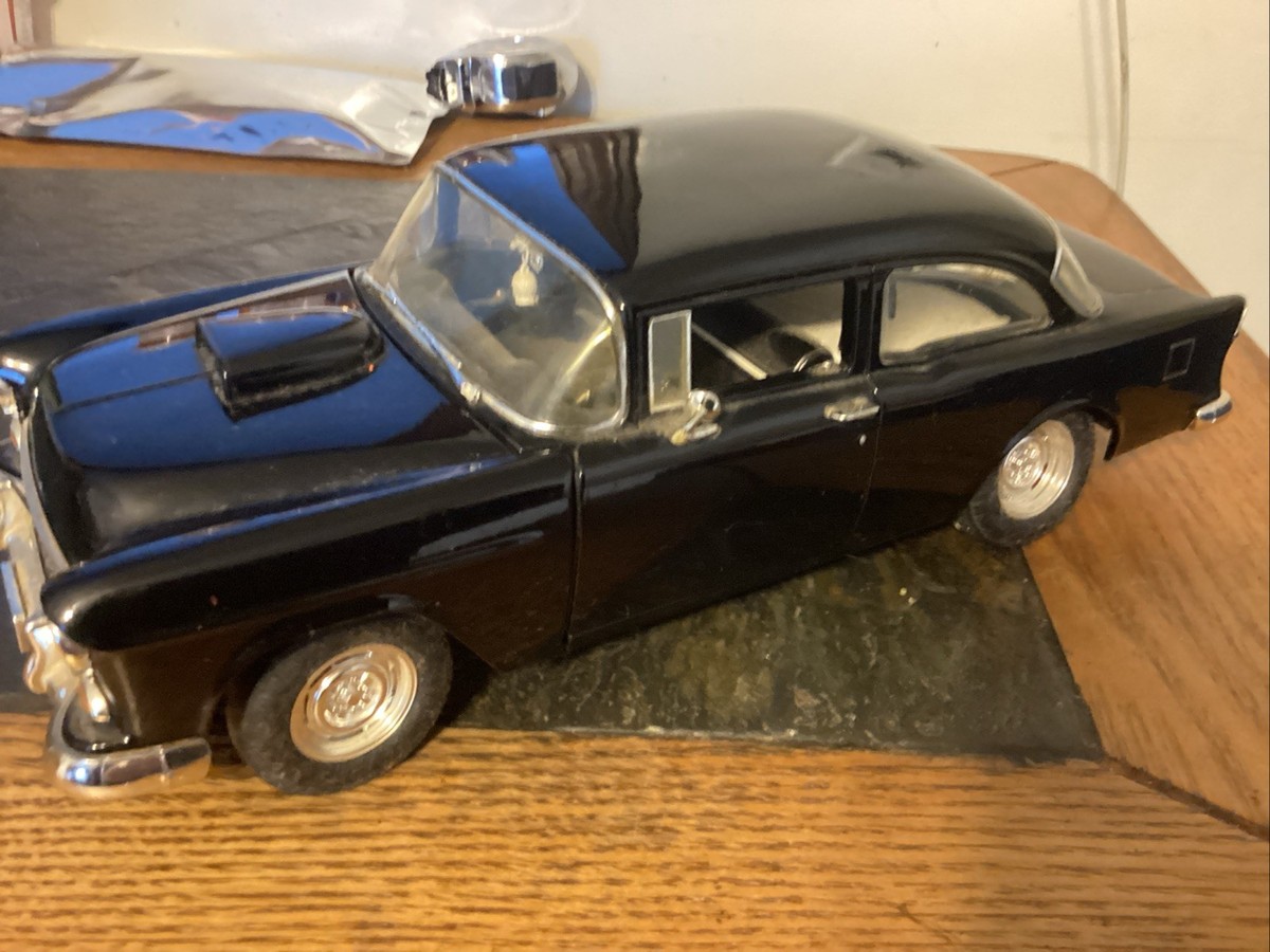1/18 ERTL American Muscle 1955 Chevy Bel Air American Graffiti