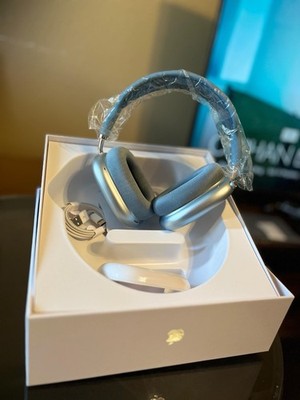 Apple AirPods Max Wireless Bluetooth Over-Ear Headphones w/Mic Silver/White