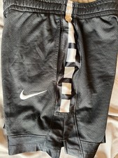 Nike Shorts Youth boys S Black Elastic Waist Basketball Shorts