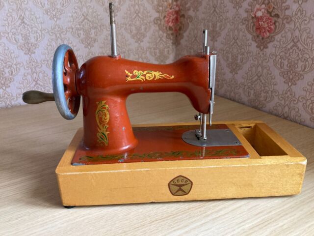 Vintage Sewing machine. vintage toy. child sewing machine.USSR vintage Vintage Sewing machine. vintage toy. child sewing machine.USSR vintage