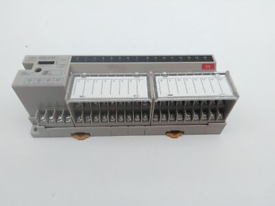 Omron SRT2-ID16T-1 Remote I/O Terminal, 16 Point, PNP, 3-Tier Block ...
