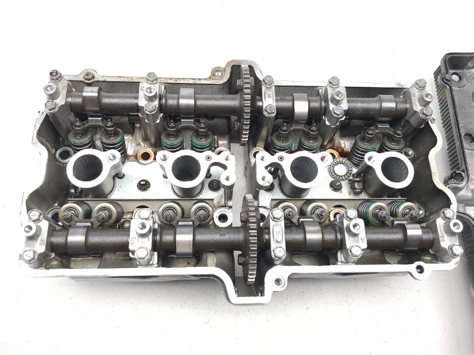 01-05 Suzuki Bandit GSF1200S GSF 1200 Motor Culata Foto 3 de 4