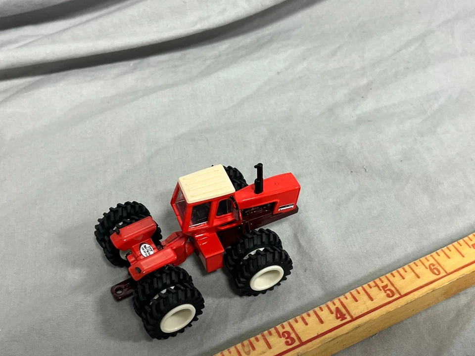 Allis Chalmers 7580 4WD Maroon Belly Tractor TTT Toy Show Minot 2023 1:64 NIB - Image 4 of 4