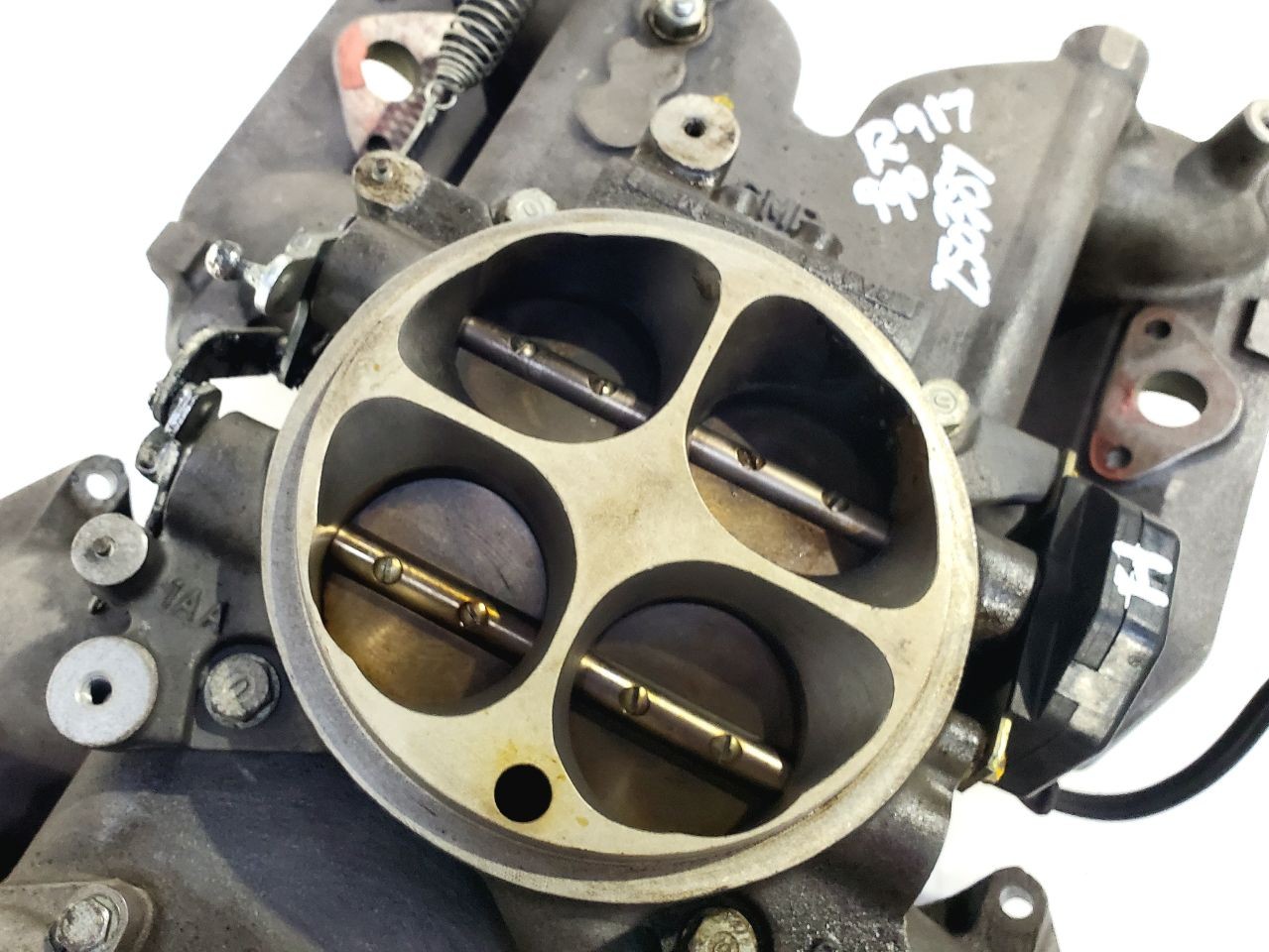 Bentley Turbo R 1991 Intake manifold