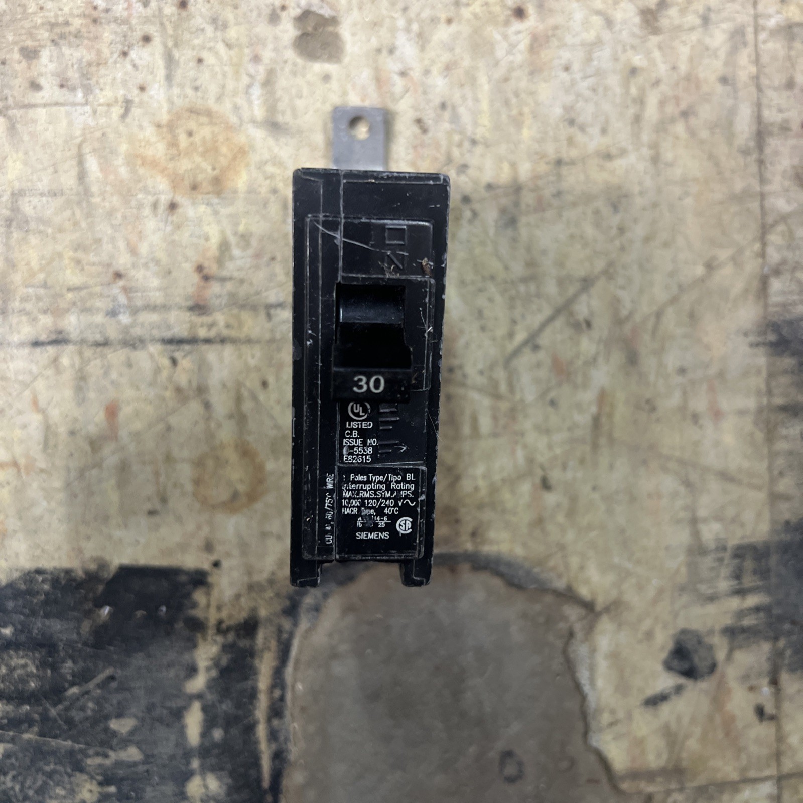 Siemens B130 30 A 1 Pole 120/240V Circuit Breaker