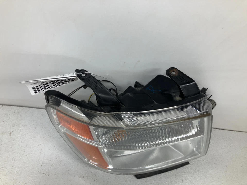 12 faros pasajero derecho nissan nv 2500 Foto 2 de 4