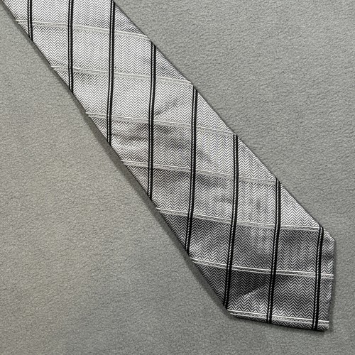 Donald J. Trump Mens Neck Tie Silver Gold Black Geometric Pattern - Picture 5 of 8