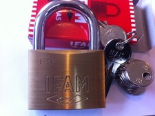 CADENAS 60MM AVEC 15 CLES
