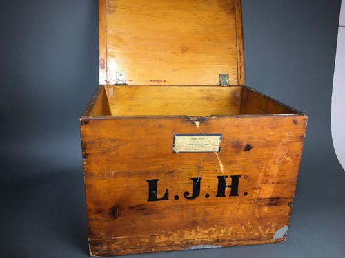 Antique 19th Century Wood Pine Storage Box Monogrammed J.F.H. Henes - Picture 6 of 12
