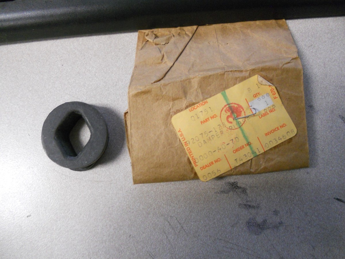 NOS Kawasaki Rubber Damper 1969-75 H1 1972-75 H2 1977-82 KZ1000