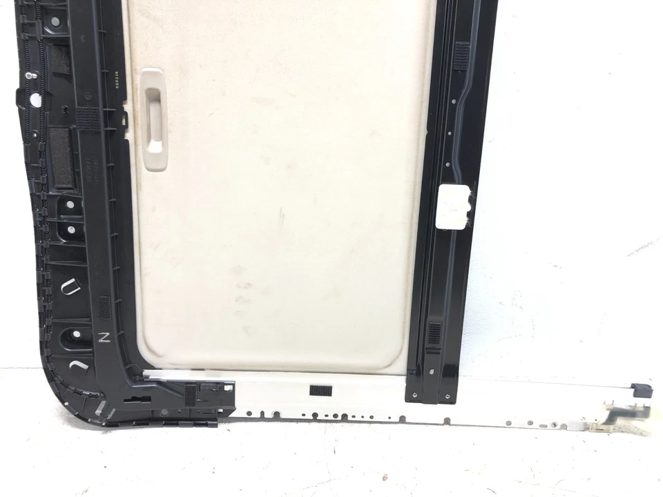 2013-2019 INFINITI Q70 Q70L SUNROOF FRAME RAIL TRACK W/ SUNSHADE OEM #NOTE - Image 3 of 4