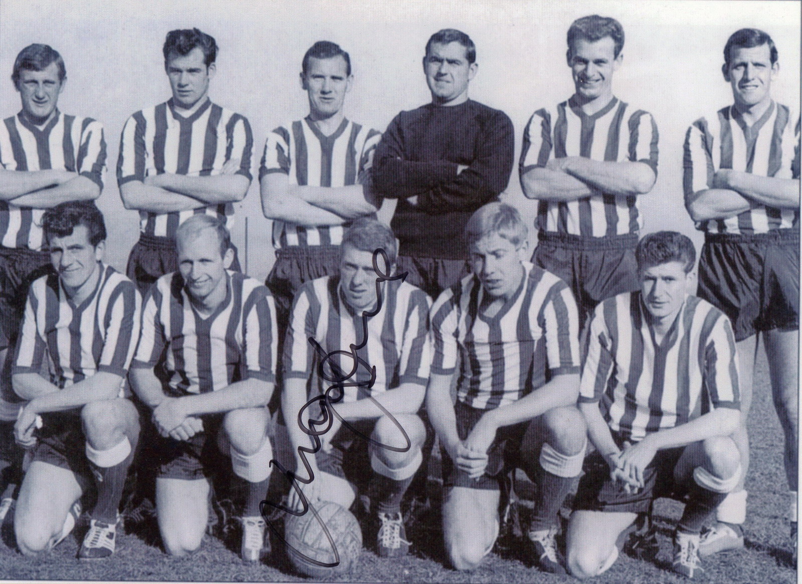 MICK JONES AUTOGRAPH SHEFFIELD UTD FOOTBALL LEEDS UTD eBay